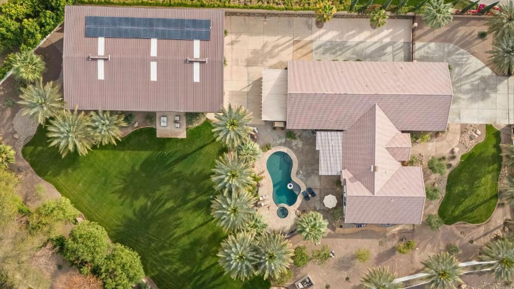 41 Palms Estate by AvantStay Indoor Pickleball Pool Hot Tub Outdoor Kitchen