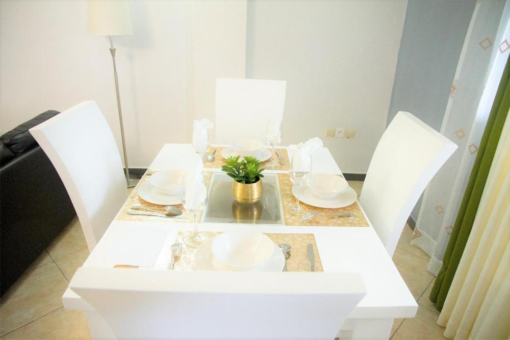 ABT Apartments Bonapriso-7Mins From Airport