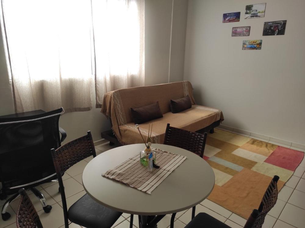 Apartamento inteiro no Alto Umuarama, próximo ao Aeroporto, Medicina e Granja Marileusa.
