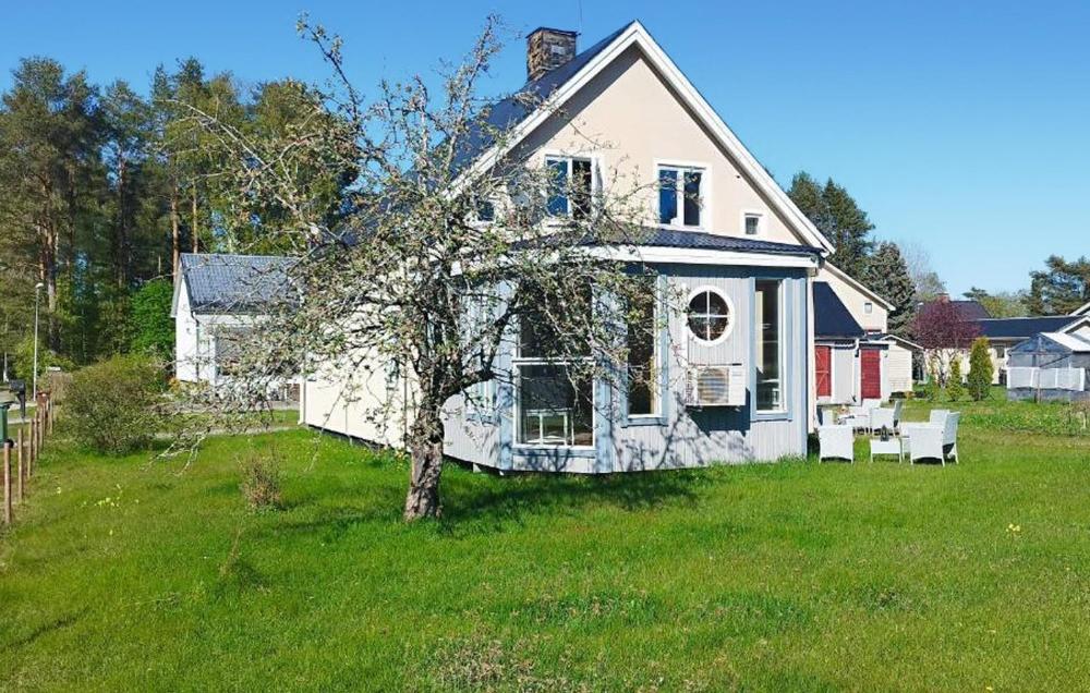 Awesome Home In Sandarne With Wifi