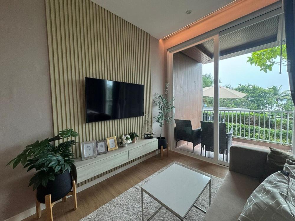 Beachfront Luxury Studio Condo near Marriot Naiyang 50 1
