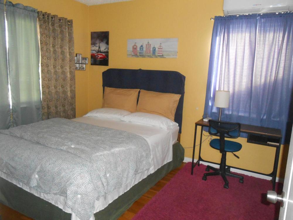 Burbank Airport Universal City