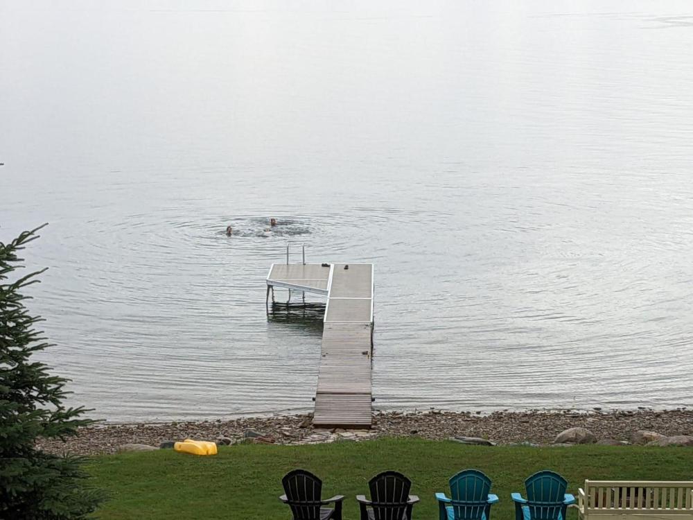 By The Bay Cozy Waterfront Retreat