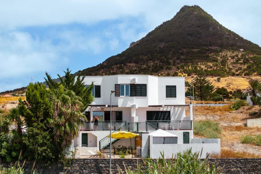Casa Encosta do Sol Relax on the Golden Island