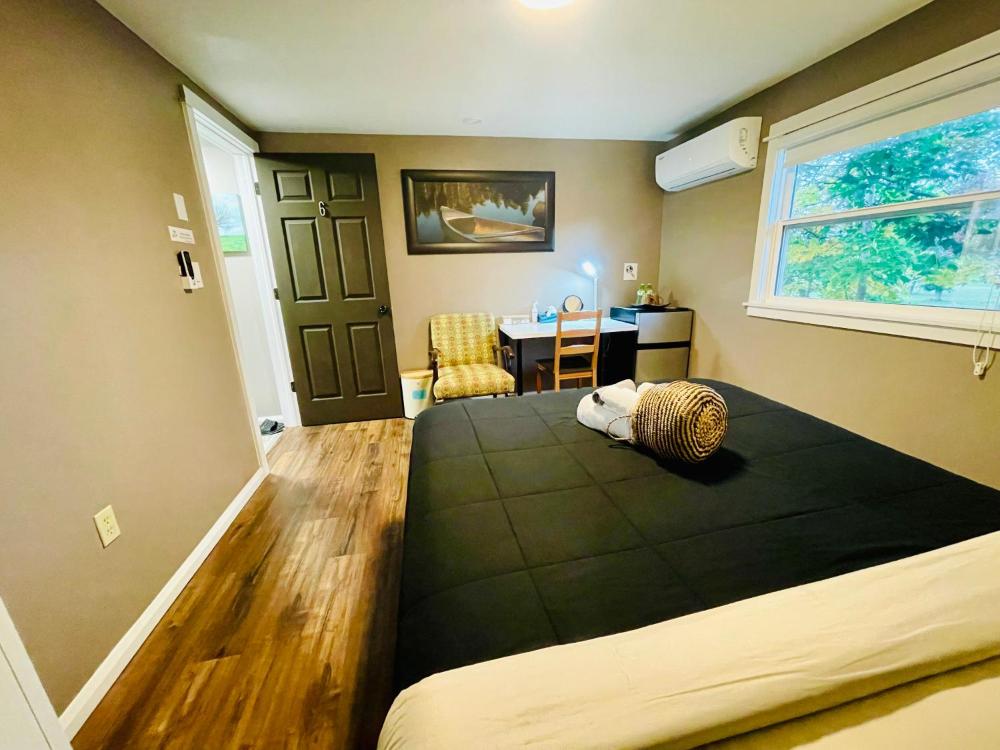 Comfort Room-Free Parking & Cozy Stay in Charlottetown