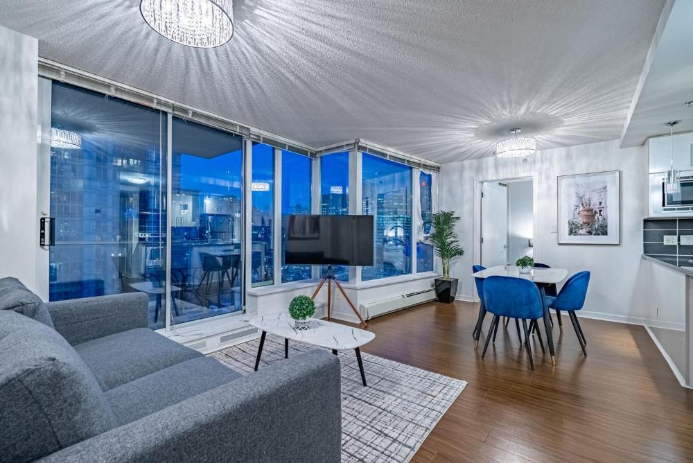 Downtown Condo with Great City Views