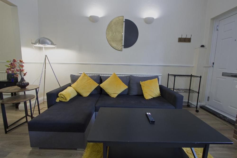 Family house in Farnborough