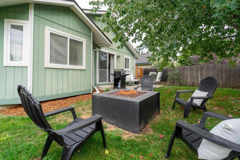 Hayden Downtown, Near Triple Play