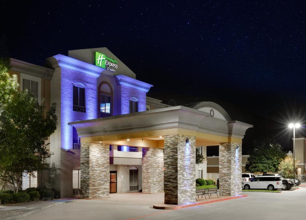 Holiday Inn Express & Suites Dallas - Duncanville by IHG