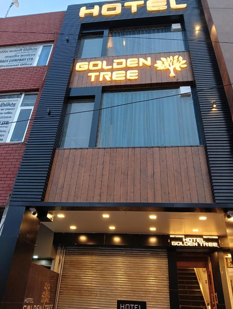 Hotel golden tree