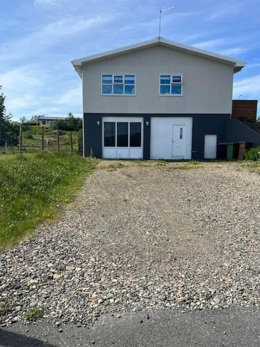 Lakeside Apartments - A