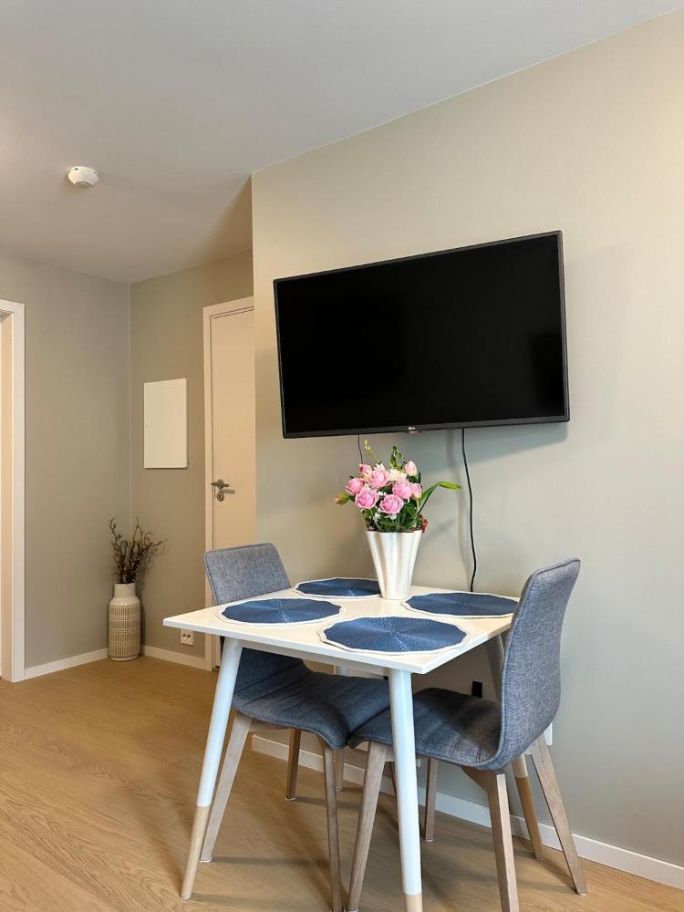 New and bright studio near Kristiansand Zoo and Kjevik airport