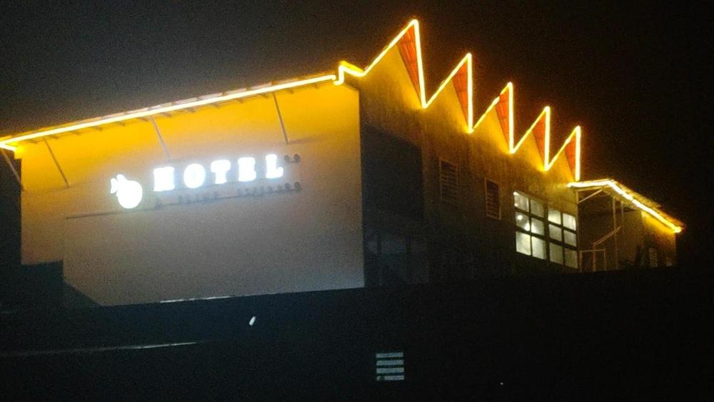 PORT VILA Airport Hotel