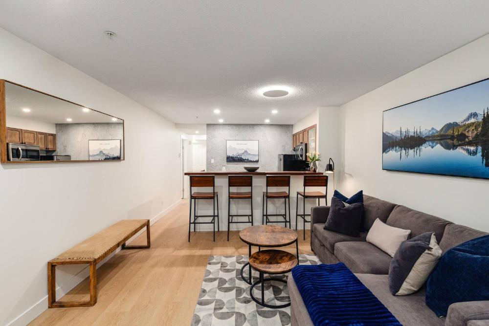 Private Hot Tub | Pool | Free Parking | Sauna