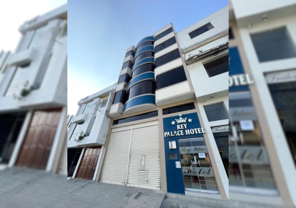 Rey Palace Hotel