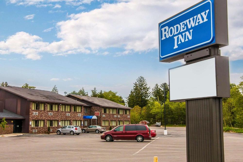 Rodeway Inn Muskegon Airport