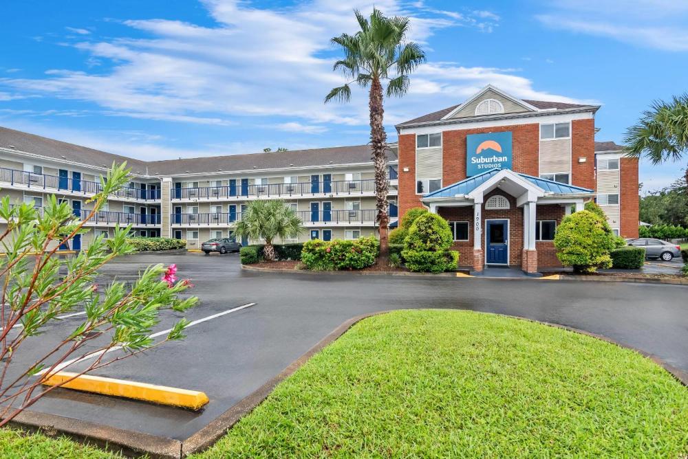 Suburban Studios Stuart near Federal Hwy 1