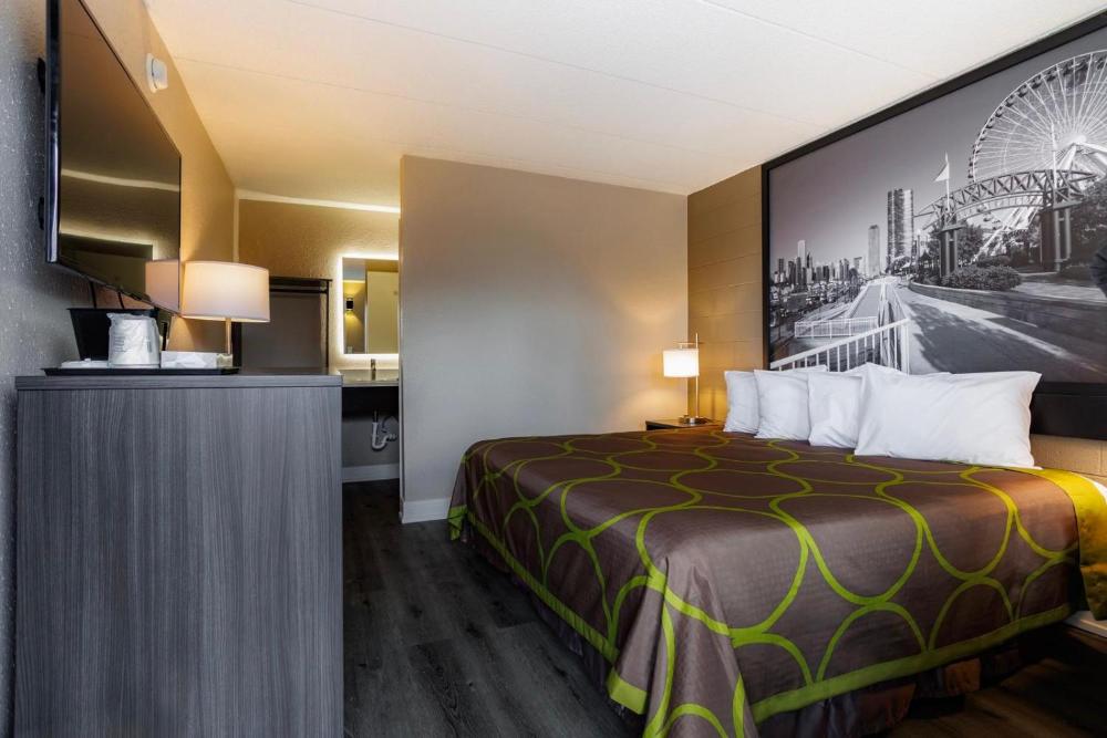 Super 8 by Wyndham Rockford South