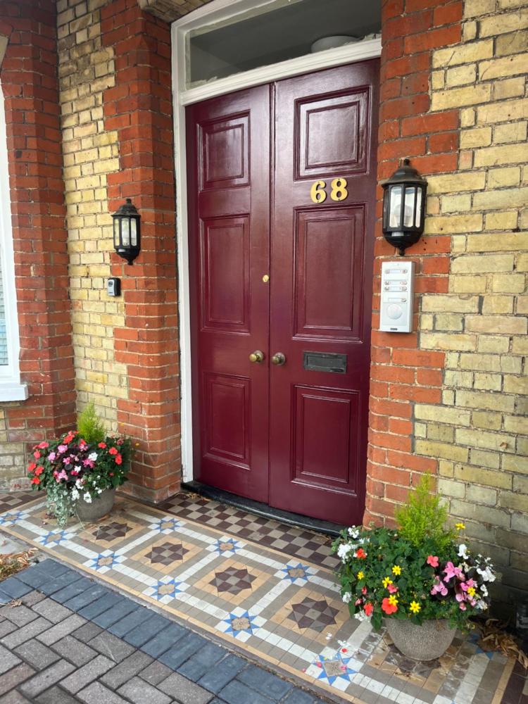 The Silverdale Court No6