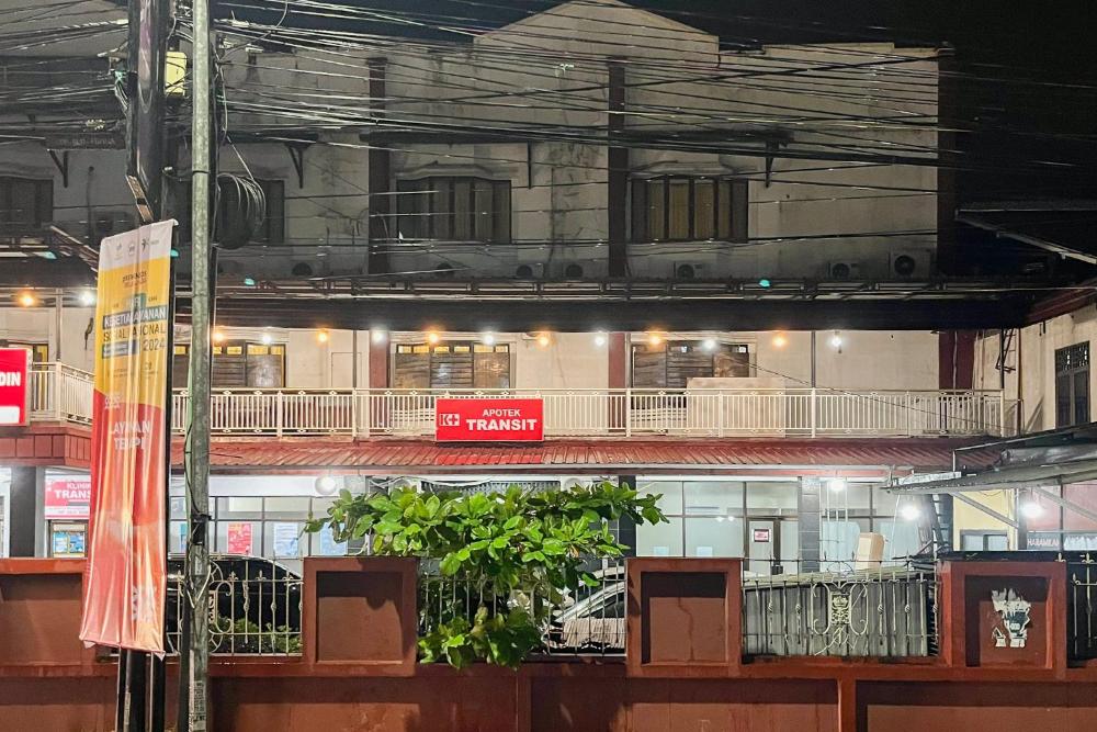 Urbanview Hotel Transit Near Bandara Sultan Hasanuddin