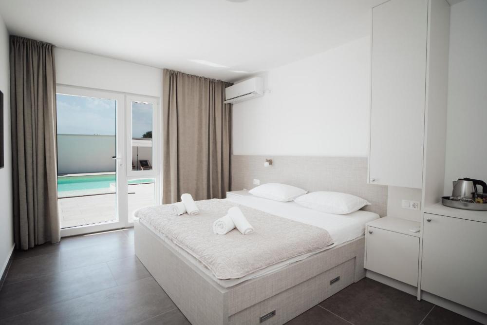 Villa Apartments Blanco